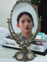 Episode 32 - The Beauty Billionaire