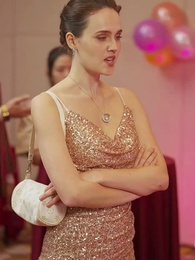 الحلقة 78 - عاملة النظافة هي رئيسة تنفيذية