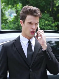 الحلقة 42 - عاملة النظافة هي رئيسة تنفيذية