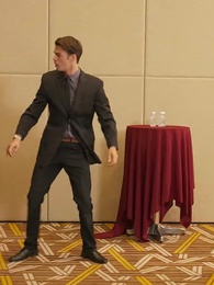 الحلقة 91 - عاملة النظافة هي رئيسة تنفيذية