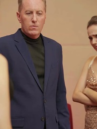 الحلقة 86 - عاملة النظافة هي رئيسة تنفيذية