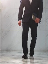 Episode 2 - The Beauty Billionaire