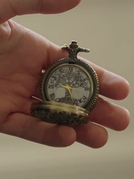 Episodio 38 - L'Ereditiera Divorziata: Rivendica la Corona