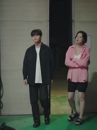 A Man Who Kisses to Survive - Episode 42