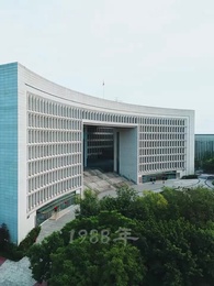 第1集 - 棄你登頂,我的榮耀你高攀不起