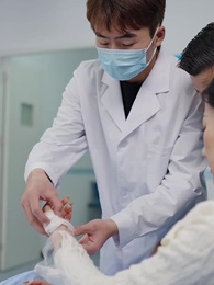 子連れ去られ、社長の狂った追跡 - Episode 61