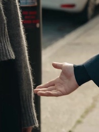 Épisode 2 - [Doublé]Éclats d'elle