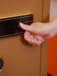 Penyamaran Ratu Dunia Bisnis - Episode 11