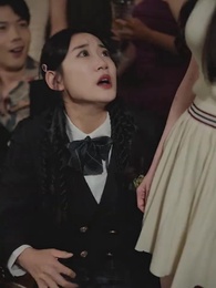 綁定系統後校花她又爭又搶 - Episode 71