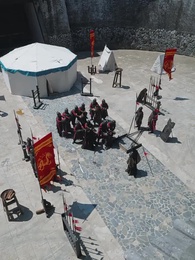 重生女帝侍奉我左右 - Episode 15