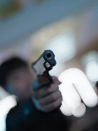 第25集 - 綁定系統後校花她又爭又搶