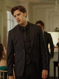 Kraliçe Geri Döndü - Episode 43