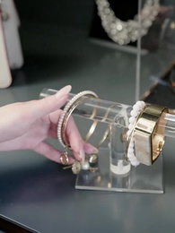 Crecen las Hierbas, Crecen las Mentiras - Episode 55