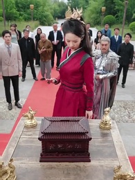 الحلقة 41 - عودة الملكة