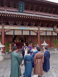 Episode 37 - Monster Suci Keberuntungan: Tahta Istana