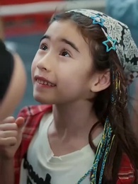 أمي المديرة وأبي بطل الفنون القتالية - Episode 17