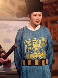 Episodio 38 - Susurros de Amor en la Corona