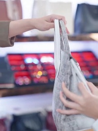 別惹她，她侄子是超級媽寶 - Episode 1