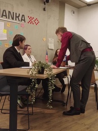 Episode 11 - Die unterschätzte Ehefrau des CEOs