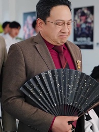 الحلقة 61 - أنا، أقود سيارة أجرة منذ سنوات، فما المشكلة إذا كنتُ أفضل قليلاً؟