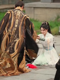 桃花戰馬錦徵裙 - Episode 99