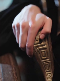 第25集 - 桃花戰馬錦徵裙