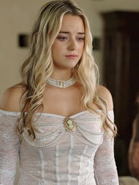 Spoiled by the Cursed Alpha - Episode 28