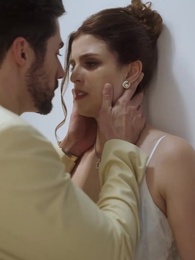 Épisode 28 - Mon Ex-épouse Méprisée est Milliardaire