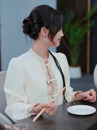 侍女が悪役の台本を手に - Episode 51