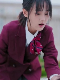 侍女が悪役の台本を手に - Episode 11