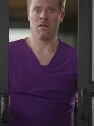 الحلقة 6 - بعد أَن أَشترِي حيوانا منوِيا من مليارِير