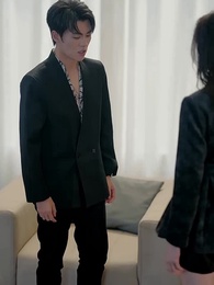 الحلقة 72 - [مدبلج]الزوجة الجميلة، وسلمان الراشدي يعود للبكاء