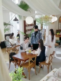 Corazones de Oro y Pobreza - Episode 10