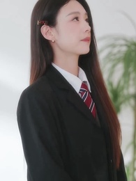 誤入貴族學校,她只想搞錢 - Episode 49