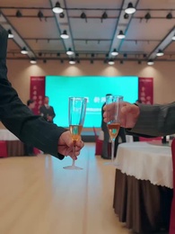 被員工網暴，我反手取消福利 - Episode 23