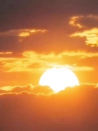 誤入貴族學校，她只想搞錢 - Episode 28