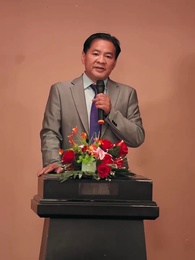 الحلقة 76 - عودة إِلى التسعينات: من الفقر إلى الثَراء والحرية