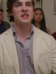 زوجتي السابقة المعوزة وريثة - Episode 33