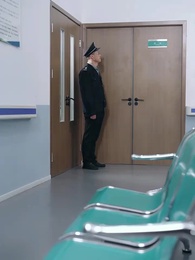 後輩が、私の睡眠と寿命を盗んだの？ - Episode 61