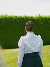 Episod 55 - Menyinari Bunga Jatuh