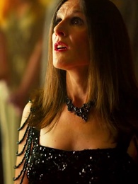 Menyinari Bunga Jatuh - Episode 43