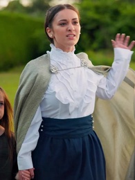 Episod 50 - Menyinari Bunga Jatuh