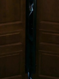 الحلقة 20 - كنت أوزع طردا فجأة أجبرتني ابنة الزَعيم على زواج فجائيٍ