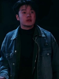 كنت أوزع طردا فجأة أجبرتني ابنة الزَعيم على زواج فجائيٍ - Episode 56