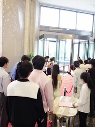 [مدبلج]بصوت ابنتي، أَقلب مجرى حياتِي - Episode 23