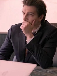 الحلقة 70 - من متدرّبة بسيطة إلى وريثة شرعية