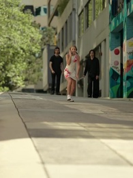 Episode 36 - Kinder, Küche, Kaliber: Die Hausfrau-Patin