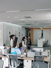 重生後我把機緣讓給閨蜜 - Episode 44