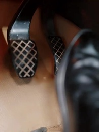 Bajo Su Protección - Episode 7