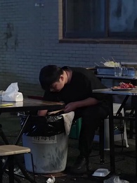 Episode 18 - [Dubbed]Who Stole My Sleep?